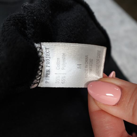 Piper Project Top Womens Medium Cold Shoulder Long Sleeve Knit Black Pullover - Picture 4 of 10